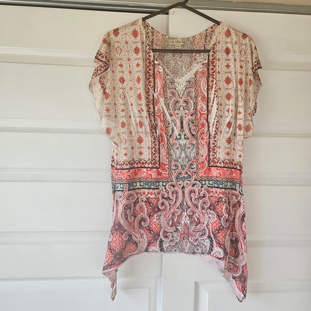 Live and Let Live Large Boho Paisley Tunic Top V-Neck Asymmetrical Hem